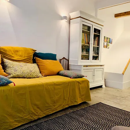 2p 38m2 Historic Center & Old World Charm Apartment *
